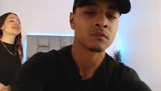 Snapshot of SweetAndSinful chatting on 11-18-25, 03:56 SweetAndSinful online show from 11-18-25, 03:56