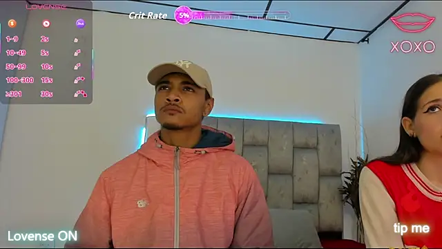 Snapshot of SweetAndSinful chatting on 12-04-25, 03:49 SweetAndSinful online show from 12-04-25, 03:49