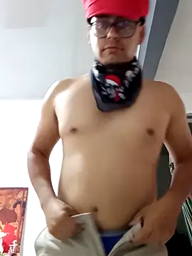 Snapshot of DariusNoir chatting on 10-19-25, 01:12 DariusNoir online show from 10-19-25, 01:12