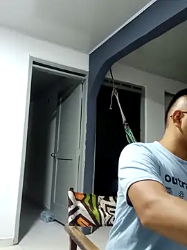 Snapshot of DariusNoir chatting on 10-21-25, 01:50 DariusNoir online show from 10-21-25, 01:50