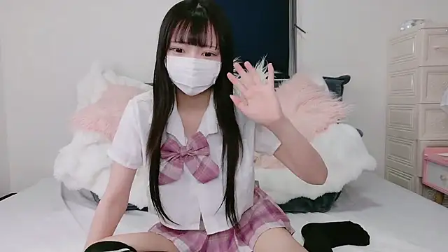 Snapshot of Mirai_oO16Oo chatting on 10-21-25, 11:33 Mirai oO16Oo online show from 10-21-25, 11:33