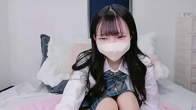 Snapshot of Mirai_oO16Oo chatting on 11-04-25, 08:35 Mirai oO16Oo online show from 11-04-25, 08:35