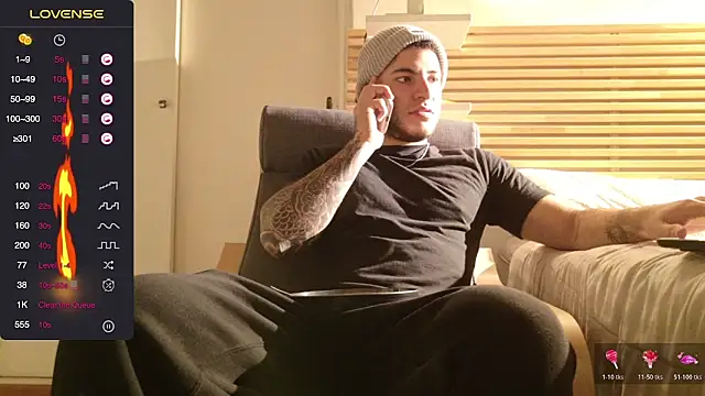 KevinWolf777 online show from 11-08-25, 11:14