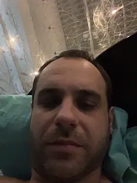 AndyLynn online show from 12-19-25, 06:26