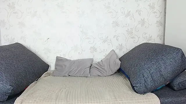 evaa here  online show from 02-23-26, 04:48