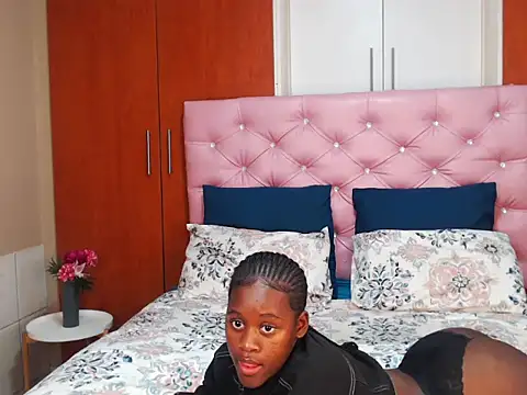 Snapshot of _ThickAss_Slim chatting on 10-24-25, 07:54  ThickAss Slim online show from 10-24-25, 07:54