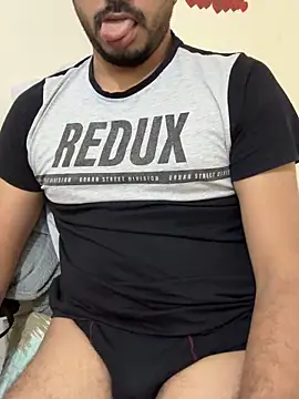 Handsome8677 online show from 12-21-25, 08:32