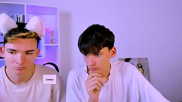 Snapshot of jordi_ser chatting on 11-17-25, 01:00 jordi ser online show from 11-17-25, 01:00