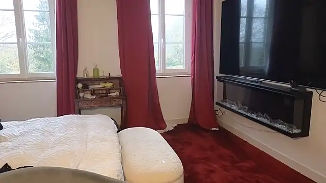 Lailawick online show from 11-15-25, 02:57