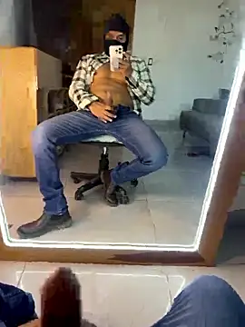 Snapshot of the_vein18 chatting on 01-09-26, 04:43 the vein18 online show from 01-09-26, 04:43