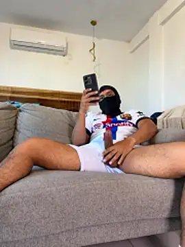 Snapshot of the_vein18 chatting on 01-16-26, 04:44 the vein18 online show from 01-16-26, 04:44