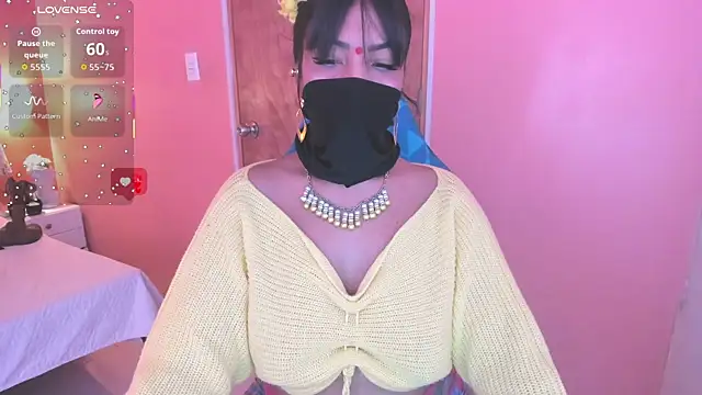 Snapshot of Iniya_Parul chatting on 11-07-25, 01:33 Iniya Parul online show from 11-07-25, 01:33