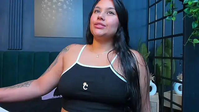 emilythyson online show from 10-28-25, 01:03