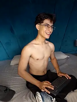 Aaron Eze online show from 02-10-26, 08:13