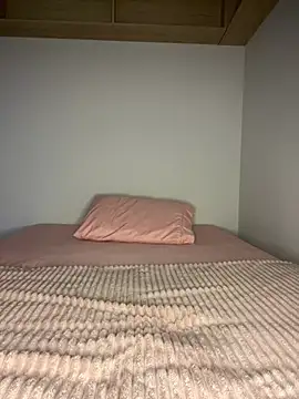 Snapshot of solmartins chatting on 02-26-26, 09:25 solmartins online show from 02-26-26, 09:25