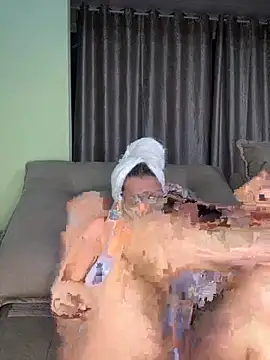 Snapshot of solmartins chatting on 03-09-26, 10:36 solmartins online show from 03-09-26, 10:36