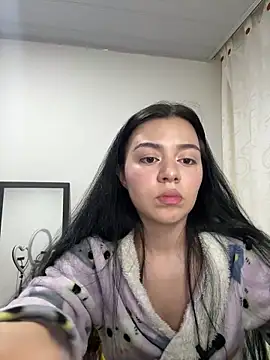 Snapshot of Midori_rosse chatting on 05-15-26, 11:12 Midori rosse online show from 05-15-26, 11:12