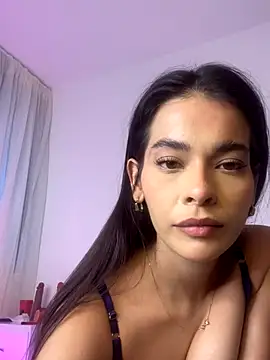 Esmeraldalcl online show from 11-15-25, 10:26