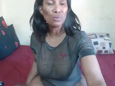 Phoenix Curvy69x online show from 10-24-25, 01:51