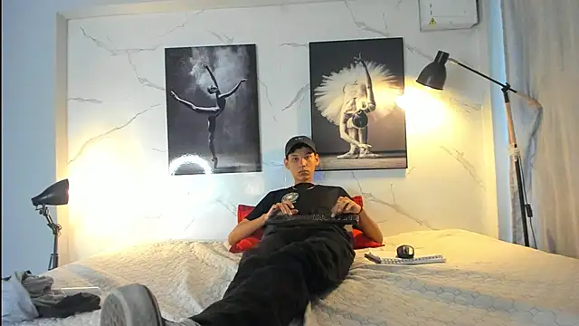 Snapshot of AQUARIUS_x chatting on 11-03-25, 11:55 AQUARIUS x online show from 11-03-25, 11:55