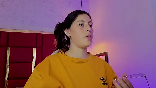 moon winy online show from 04-24-26, 11:23