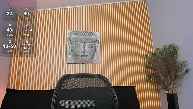 Catty Noir  online show from 10-16-25, 09:05