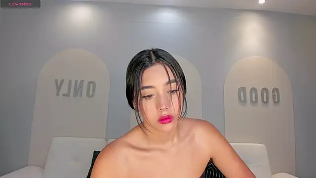 ScarlettBlaze  online show from 03-27-26, 12:05