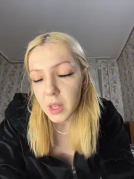 AlexandraXKitty online show from 03-03-26, 09:21