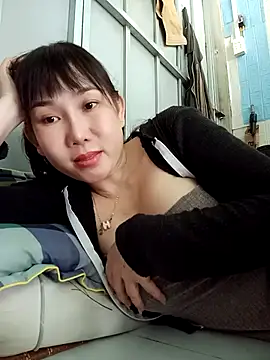 Ana-love2025 online show from 10-29-25, 02:25