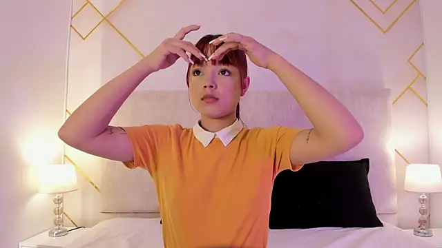 Martinaa Garcia online show from 11-26-25, 07:48