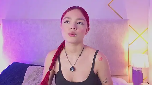 Snapshot of Martinaa_Garcia chatting on 07-08-26, 07:51 Martinaa Garcia online show from 07-08-26, 07:51