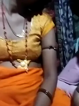 Snapshot of Hot_Lilly02 chatting on 11-04-25, 08:19 Hot Lilly02 online show from 11-04-25, 08:19