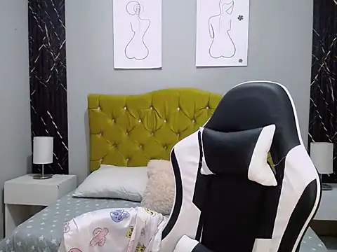 gabyy cute  online show from 04-29-26, 12:48