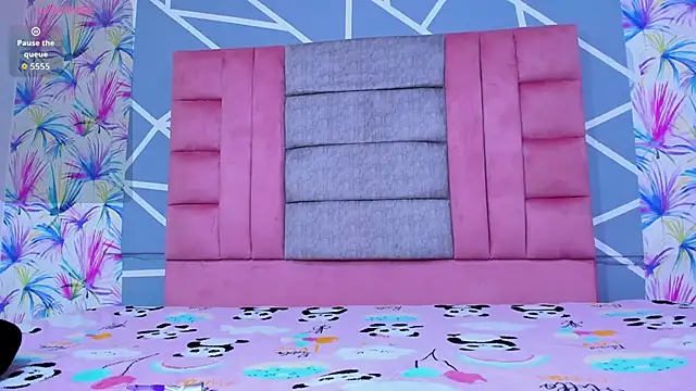 AdelaidaManson18 online show from 11-30-25, 03:32