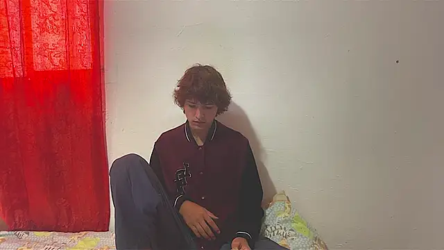 Snapshot of JoelnClouds chatting on 02-04-26, 06:58 JoelnClouds online show from 02-04-26, 06:58