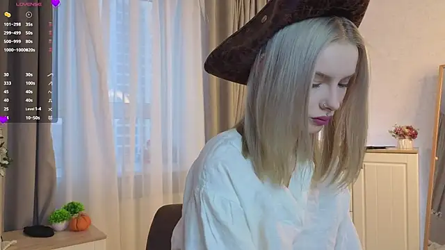 Snapshot of Sunshine_agata chatting on 11-01-25, 04:14 Sunshine agata online show from 11-01-25, 04:14