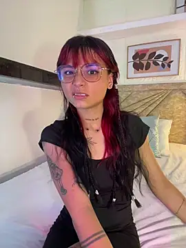 Emma duff online show from 03-20-26, 07:52