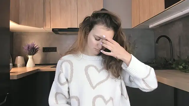 Snapshot of FoxFever chatting on 12-02-25, 06:30 FoxFever online show from 12-02-25, 06:30