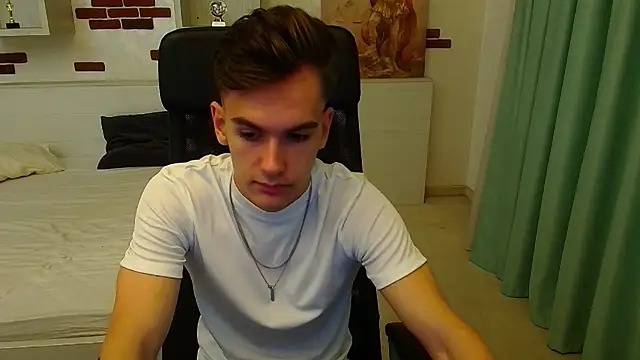 BradyFlint online show from 10-21-25, 04:24