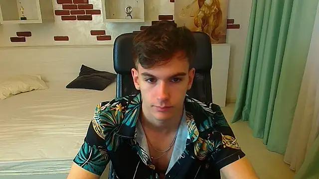 BradyFlint online show from 11-04-25, 05:28