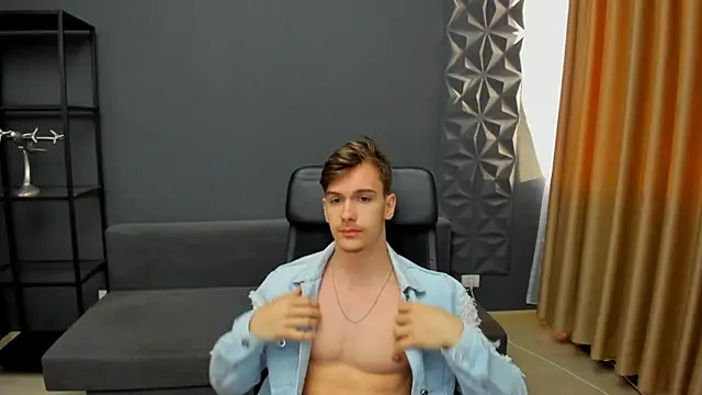 BradyFlint online show from 04-24-26, 04:37