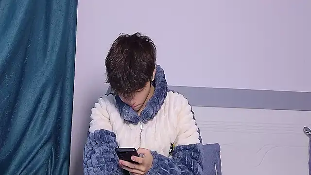 Stuffy-111 online show from 10-30-25, 04:58