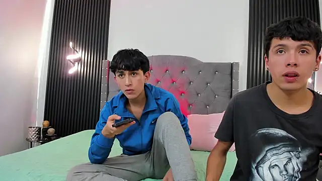 hoot booys  online show from 10-27-25, 03:38