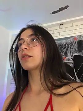 Snapshot of Madison_Grey_ chatting on 10-31-25, 06:20 Madison Grey online show from 10-31-25, 06:20