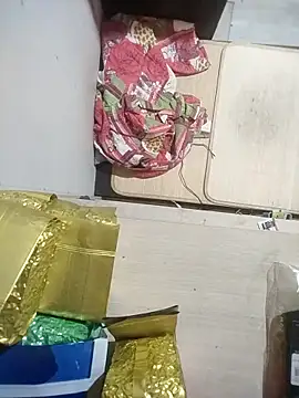 Snapshot of boy15cm1 chatting on 10-21-25, 01:56 boy15cm1 online show from 10-21-25, 01:56