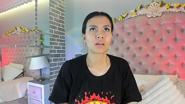 TanyaBello online show from 04-19-26, 05:18