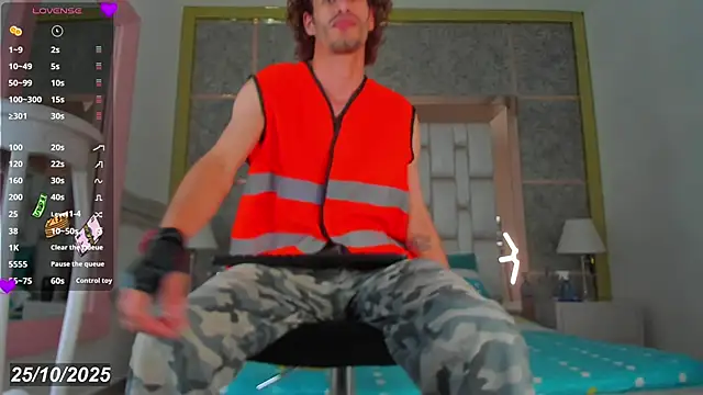 elias sn0w online show from 10-25-25, 08:14