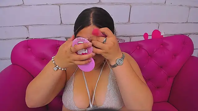 SoftLilyy online show from 10-22-25, 10:53