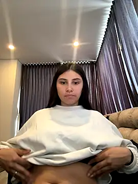 RollinGirl  online show from 10-21-25, 03:46