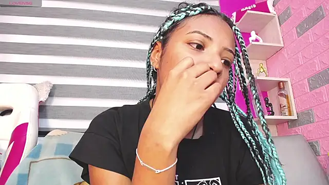 Zoe Rider online show from 12-19-25, 12:34